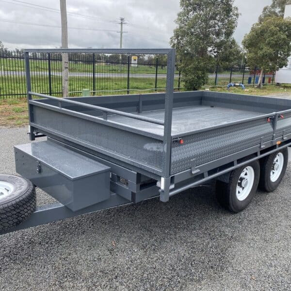 Steel flatbed trailer with dual axles